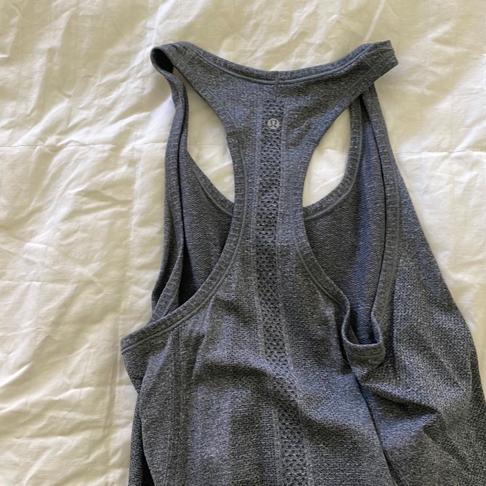 Size 6 Lululemon tank top